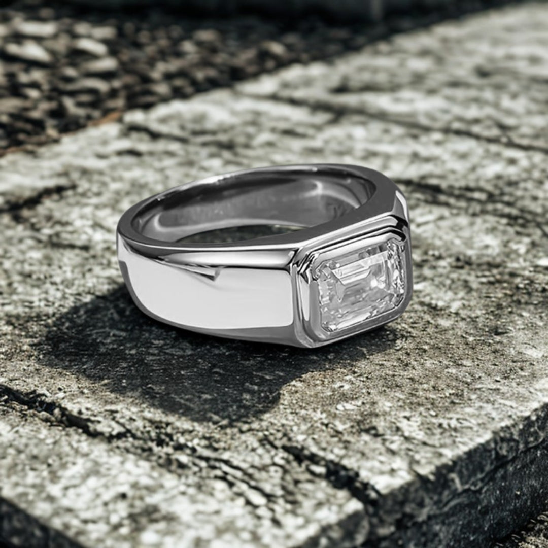 Luminous Grace - Moissanite Diamond Ring