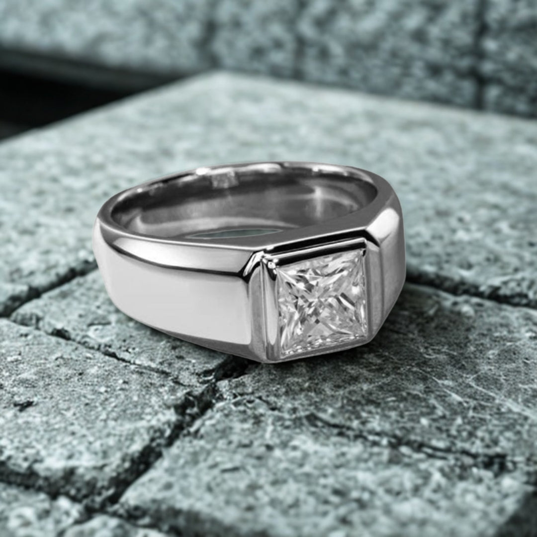 Linear Glow - Moissanite Diamond Ring
