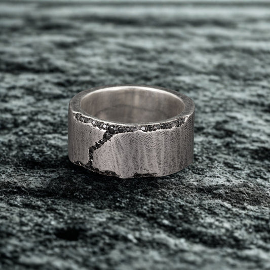 Tore Black Constructed Band