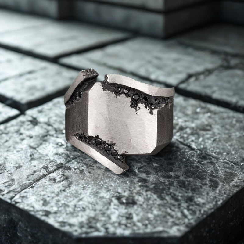 Twisted Edge Constructed Ring